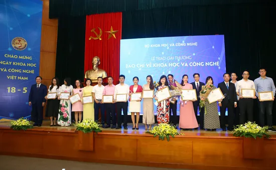 Đài Truyền hình Việt Nam nhận 2 giải thưởng báo chí về Khoa học và Công nghệ năm 2018