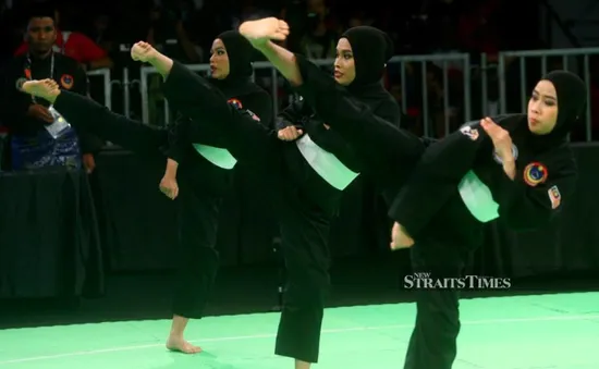 Phụ nữ Ai Cập học Pencak Silat phòng chống bị quấy rối