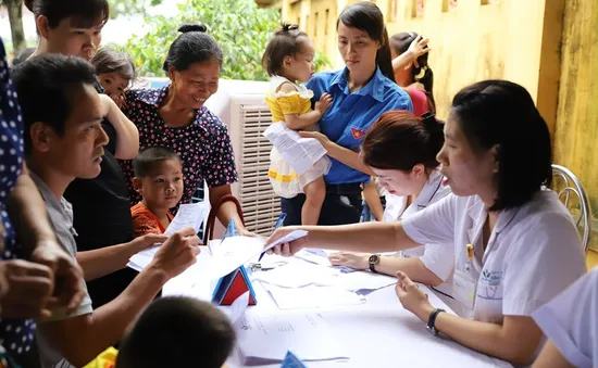 Tăng cường bác sĩ nhi khoa về tuyến xã