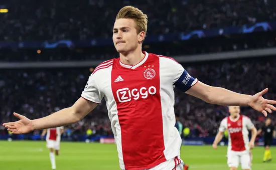 Barcelona nhập cuộc cùng Man Utd, PSG leo thang mức giá mua De Ligt