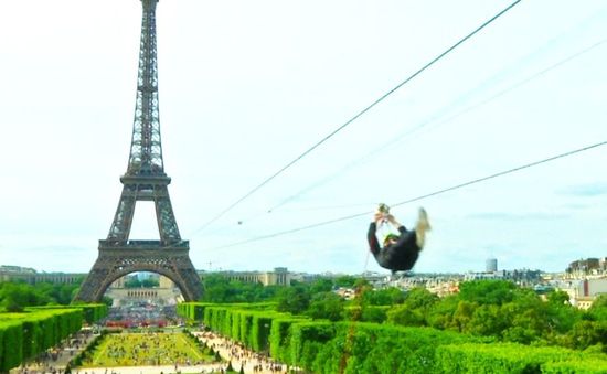 Trượt zipline ngắm toàn cảnh Paris