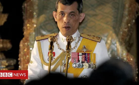 Nhà vua Thái Lan Maha Vajiralongkorn đăng quang