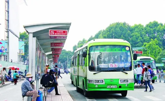 Thay đổi mẫu thẻ đi xe bus miễn phí