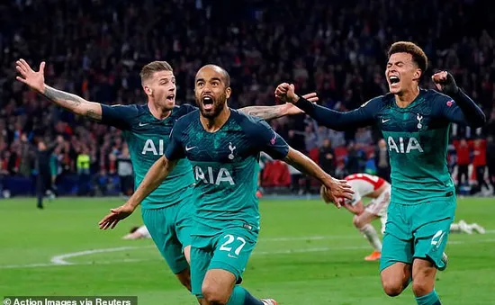 Không phải Moura, siêu dự bị mới là người giúp Tottenham loại Ajax