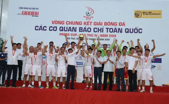 Đội tuyển VTV vô địch giải bóng đá các cơ quan báo chí toàn quốc Press Cup 2019