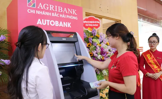 Agribank lắp đặt thêm 40 ATM đa chức năng