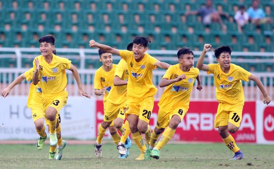 Đánh bại U15 Viettel ở loạt luân lưu, U15 Thanh Hóa vào chung kết gặp U15 SLNA