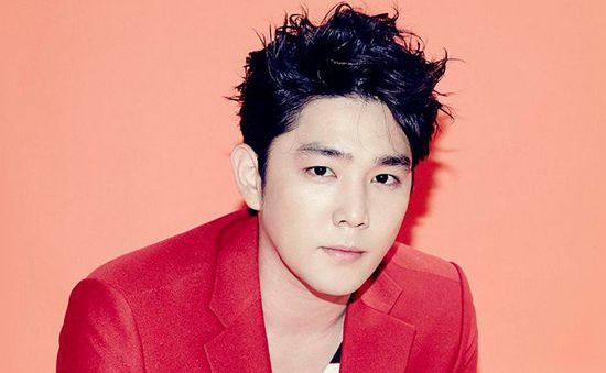 Kangin tuyên bố rời khỏi Super Junior sau 14 năm gắn bó