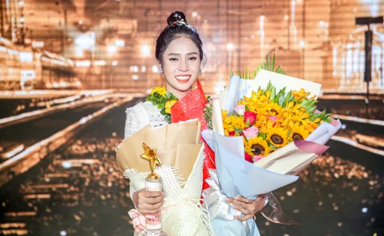 Học trò Ngọc Sơn đăng quang quán quân Thần tượng Bolero 2019