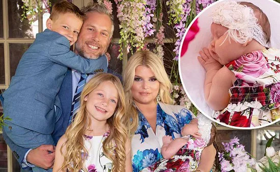 Jessica Simpson: Làm mẹ của 3 đứa trẻ không phải chuyện đùa