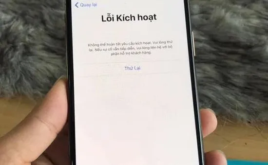 Apple tung chiêu, dân chơi iPhone khóa mạng "đau đầu"