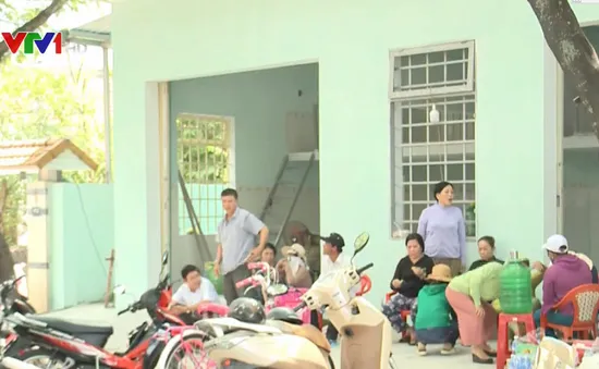 Người dân Đà Nẵng chặn xe vào bãi rác Khánh Sơn