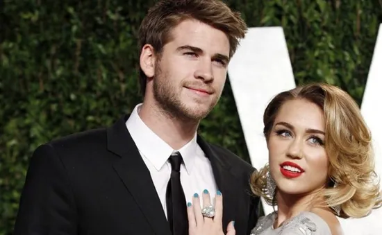 Miley Cyrus và Liam Hemsworth chia tay