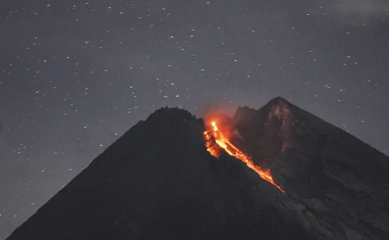 Indonesia cấm các hoạt động gần núi lửa Merapi