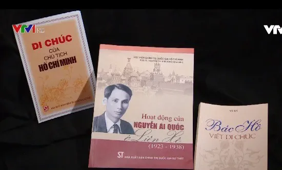 Dịch tác phẩm “Bác Hồ viết di chúc” ra tiếng Nga