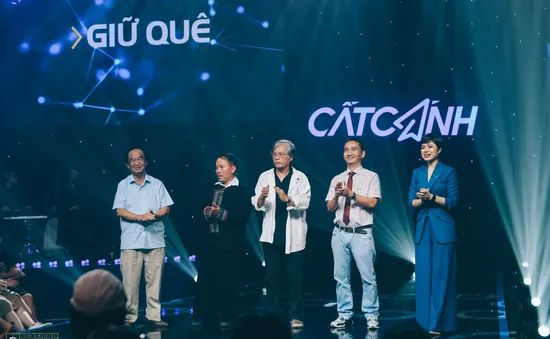 Cất cánh tháng 8: Giữ quê là giữ nước và có nơi chốn để trở về