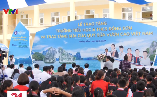 Trao tặng trường học mới cho huyện vùng cao Quảng Ninh