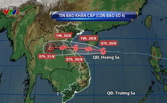 Bão số 4 di chuyển nhanh, hoàn lưu bão gây mưa ở miền Trung