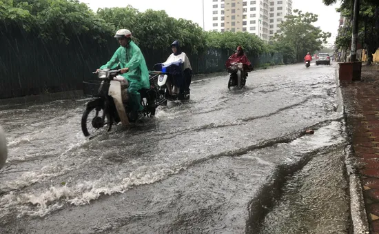 Nội đô Hà Nội cơ bản không còn ngập nước