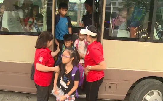 Những người trong cuộc thay đổi như thế nào sau vụ việc cháu bé tử vong trên xe bus do bị bỏ quên?