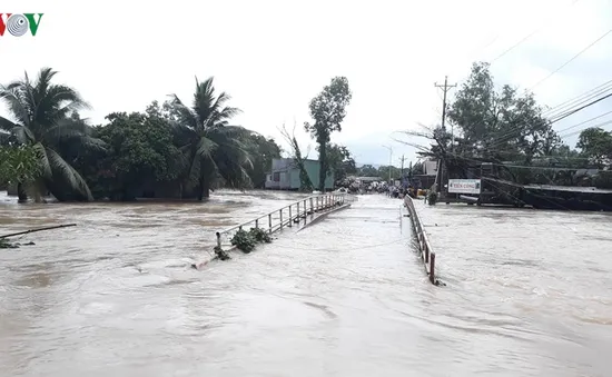 Trên 3.800 căn nhà ở Phú Quốc bị ngập sâu do mưa lớn