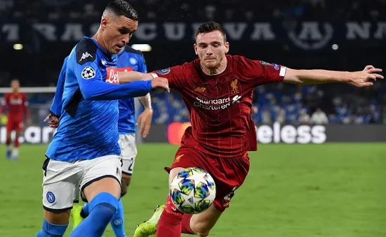 Andy Robertson xóa tài khoản Twitter sau trận thua Napoli