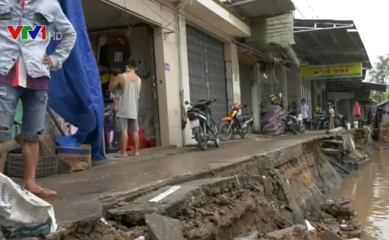 Sóc Trăng tập trung khắc phục vụ sạt lở “nhấn chìm” 9 căn nhà xuống sông