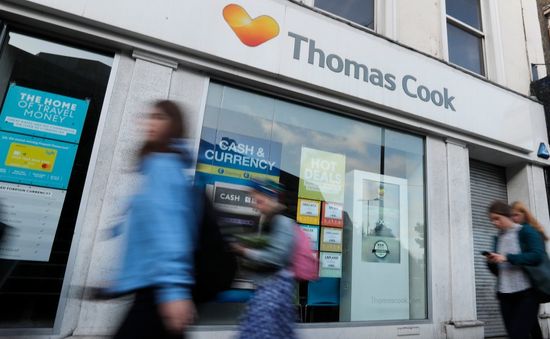 Lãnh đạo Thomas Cook nhận lương cao khi doanh nghiệp rơi vào tình trạng phá sản