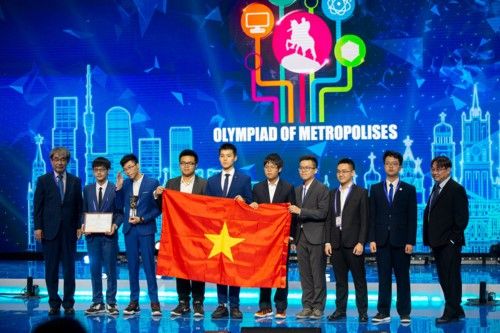 Lần đầu dự Cuộc thi Olympic Quốc tế Moscow, đoàn Việt Nam đạt thành tích cao