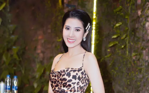 Dương Yến Nhung tái xuất xinh đẹp sau 1 năm "ở ẩn" vì trầm cảm