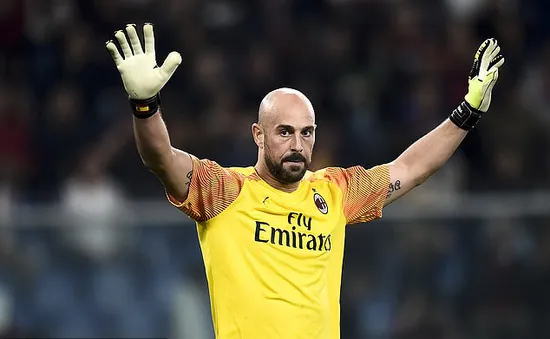 Aston Villa chưa chắc chắn ký hợp đồng với thủ môn Pepe Reina