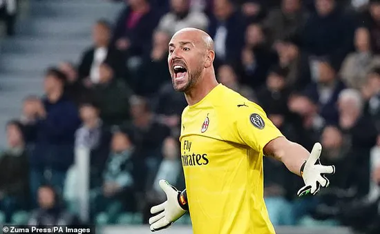 Aston Villa chính thức có được sự phục vụ của Pepe Reina