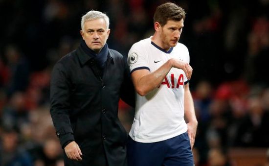 Hé lộ khoản thưởng của Tottenham dành cho Mourinho cuối mùa giải