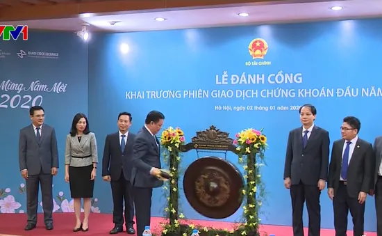 Khai trương phiên giao dịch chứng khoán đầu tiên của năm 2020