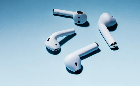 Hãy dừng luôn và ngay việc dùng tai nghe Airpods nhái!