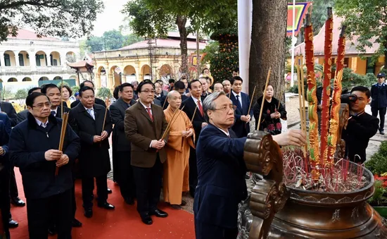 Lãnh đạo Đảng, Nhà nước dâng hương tại Hoàng thành Thăng Long