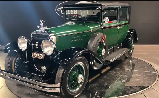 Cadillac Bulletproof 1928 bọc thép của “bố già”, đấu giá tới 1 triệu USD