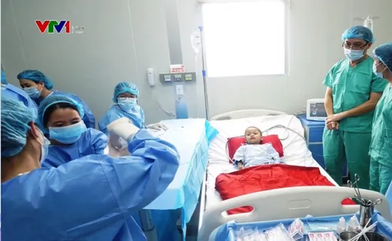 Ca ghép tế bào gốc trẻ em đầu tiên tại miền Trung - Tây Nguyên