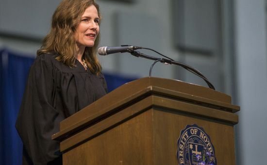 Bà Amy Coney Barrett trở thành Thẩm phán Tòa án Tối cao Mỹ