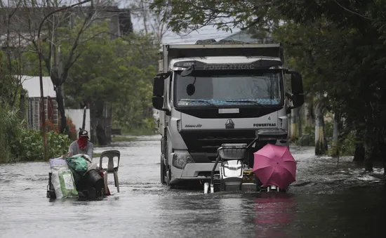 Bão Molave gây thiệt hại nặng nề ở Philippines