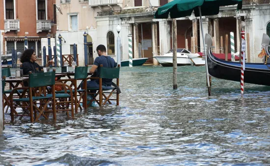 Bão Alex tàn phá Pháp và Italy, ít nhất 8 người thiệt mạng, 30 trường hợp mất tích