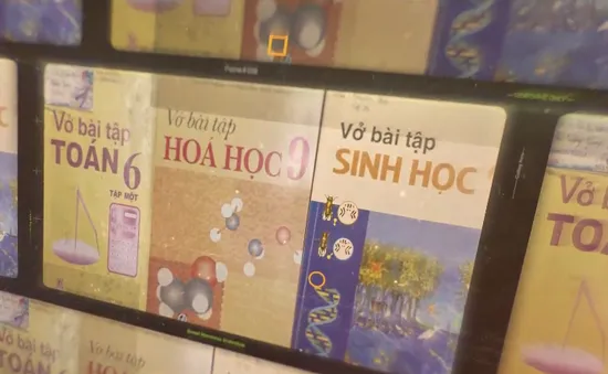 Vì sao khó kiểm soát sách giả trong trường học?