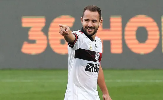 Áo đấu đặc biệt của Everton Ribeiro