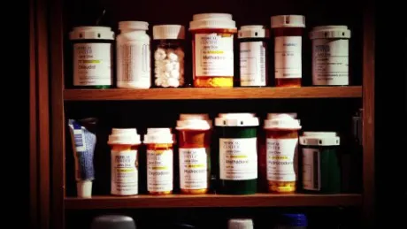 Vì sao cuộc khủng hoảng nghiện thuốc giảm đau trầm trọng hơn trong năm 2020?
