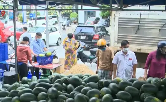 Tiêu thụ gắn kết với vùng sản xuất, phát triển thị trường nội địa cho nông sản