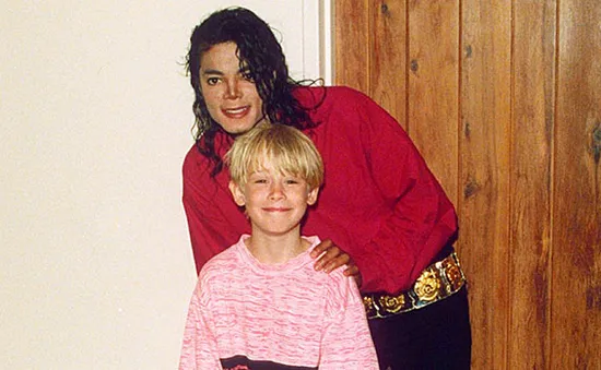 Macaulay Culkin: Michael Jackson không làm gì tôi!