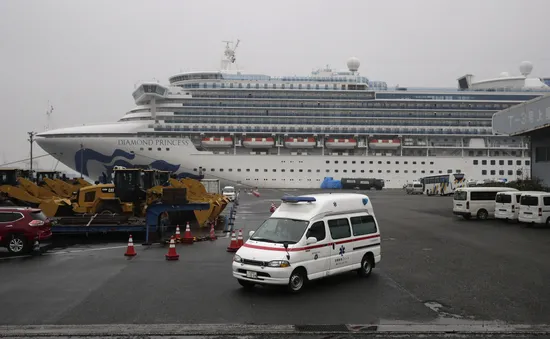 Canada đưa công dân từ tàu Diamond Princess về nước