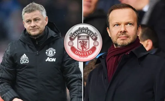 "Sếp phó" Ed Woodward mong Man Utd tiếp tục... nghỉ đông