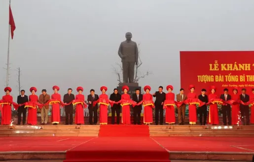 Khánh thành tượng đài Tổng Bí thư Trường Chinh