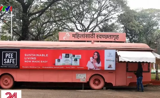 Ấn Độ biến xe bus cũ thành nhà vệ sinh dành riêng cho phụ nữ